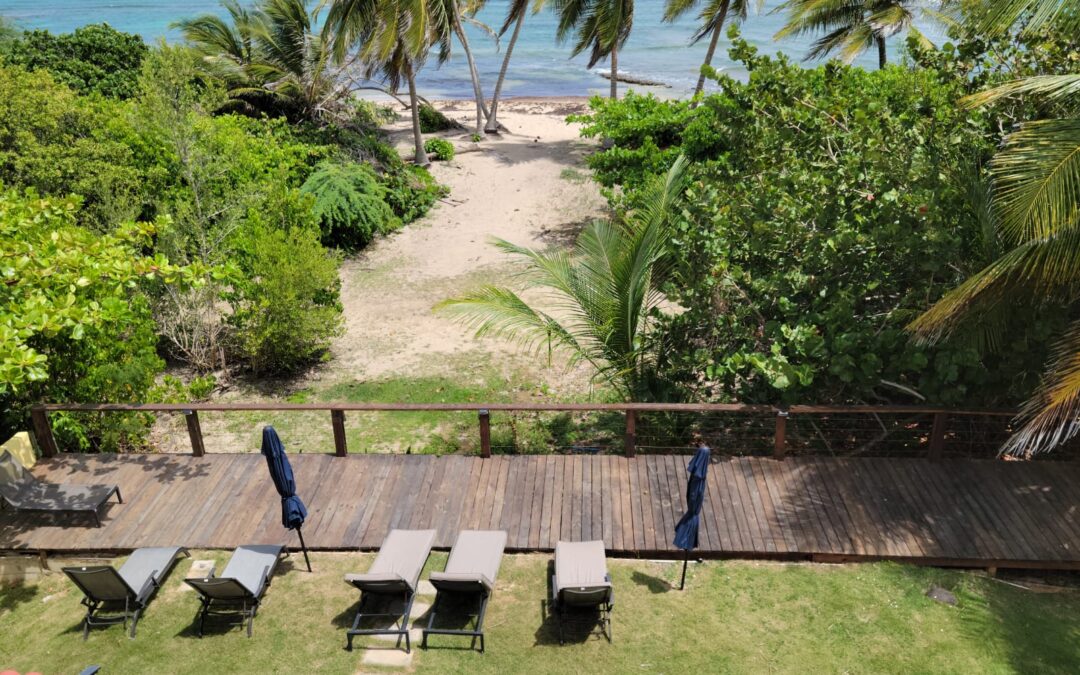 Vieques- Beach Front Yellow House! 4BR-3BTH – From $225/night